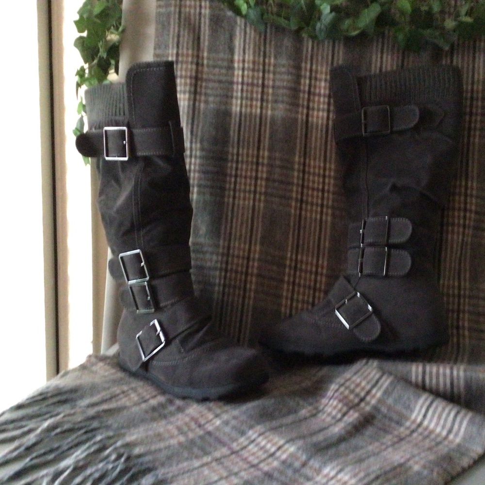 Refresh Charcoal Grey 5 1/2 M Knee High Boot